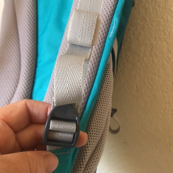 Camelbak 2 liter like NEW! - Picture 10 of 11